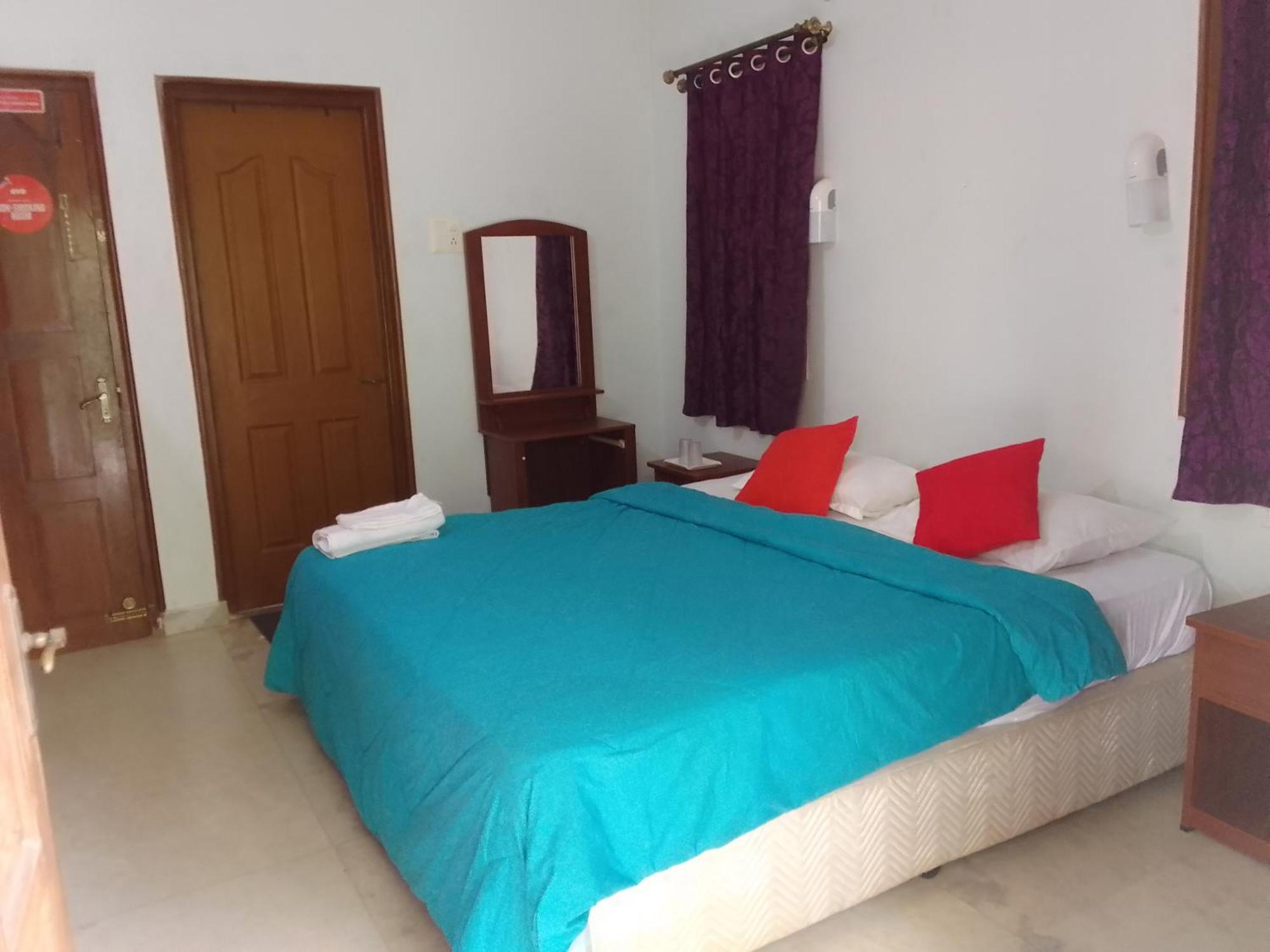 Peaceful Rooms At Pande Residency Patnem Beach Exterior photo