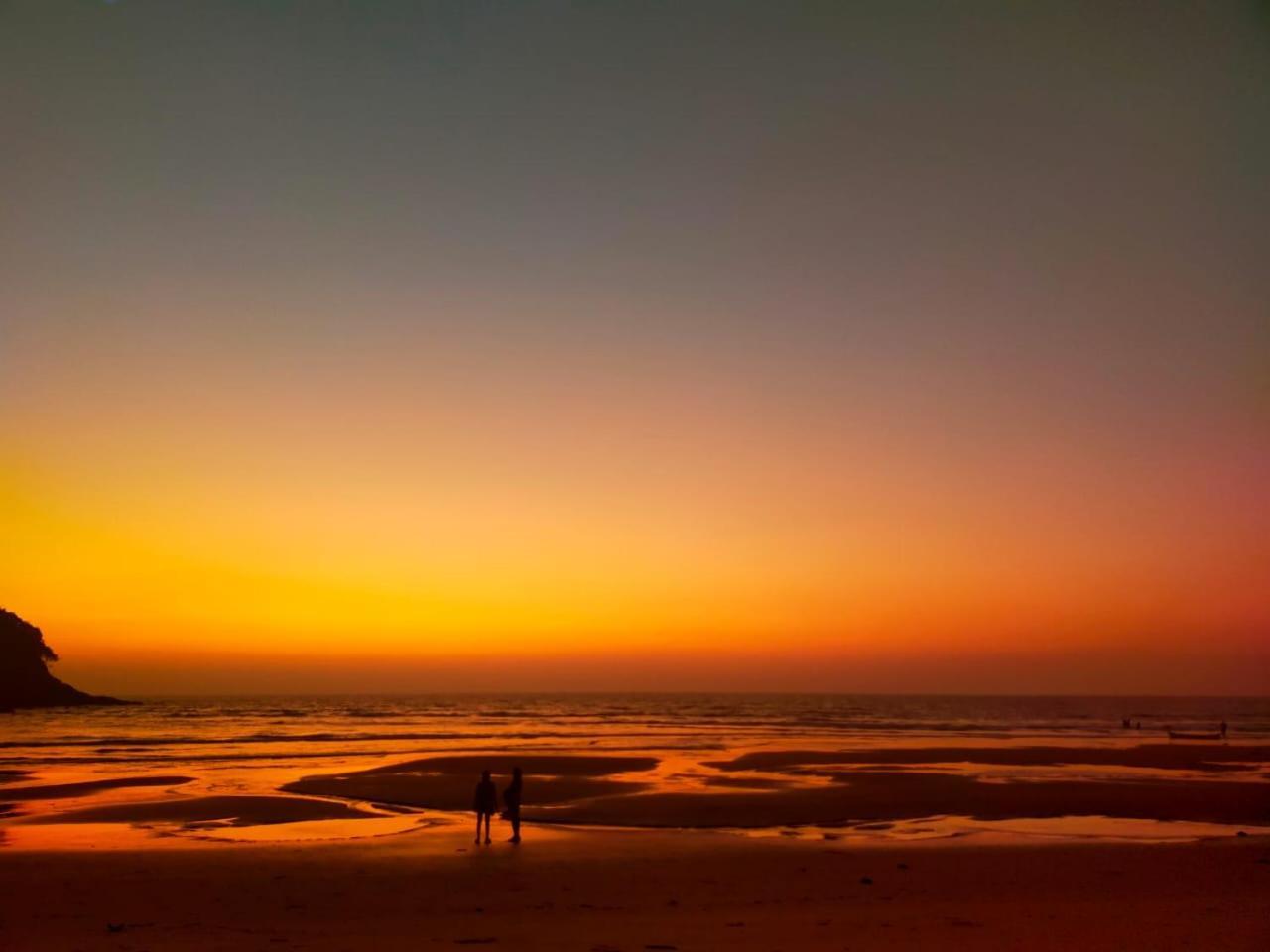 Peaceful Rooms At Pande Residency Patnem Beach Exterior photo